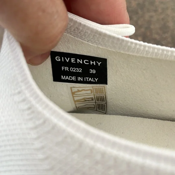 GIVECHY MEN’S/LADIES WHITE KNIT SNEAKERS-39-AMAZING-EUC-BOX-DUST BAG! - Picture 14 of 16